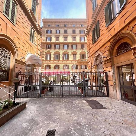 Ricettiva Risorgimento San Pietro E Musei Vaticani Rome Exterior photo